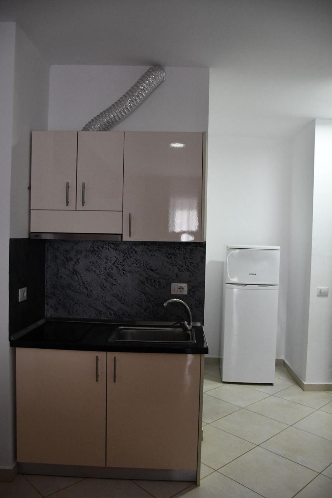 Shengjin Apartamente Antoni Exterior photo